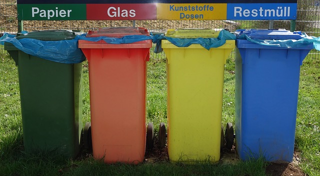 popelnice na recyklaci.jpg